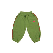 Cloud tracks- Apple Green