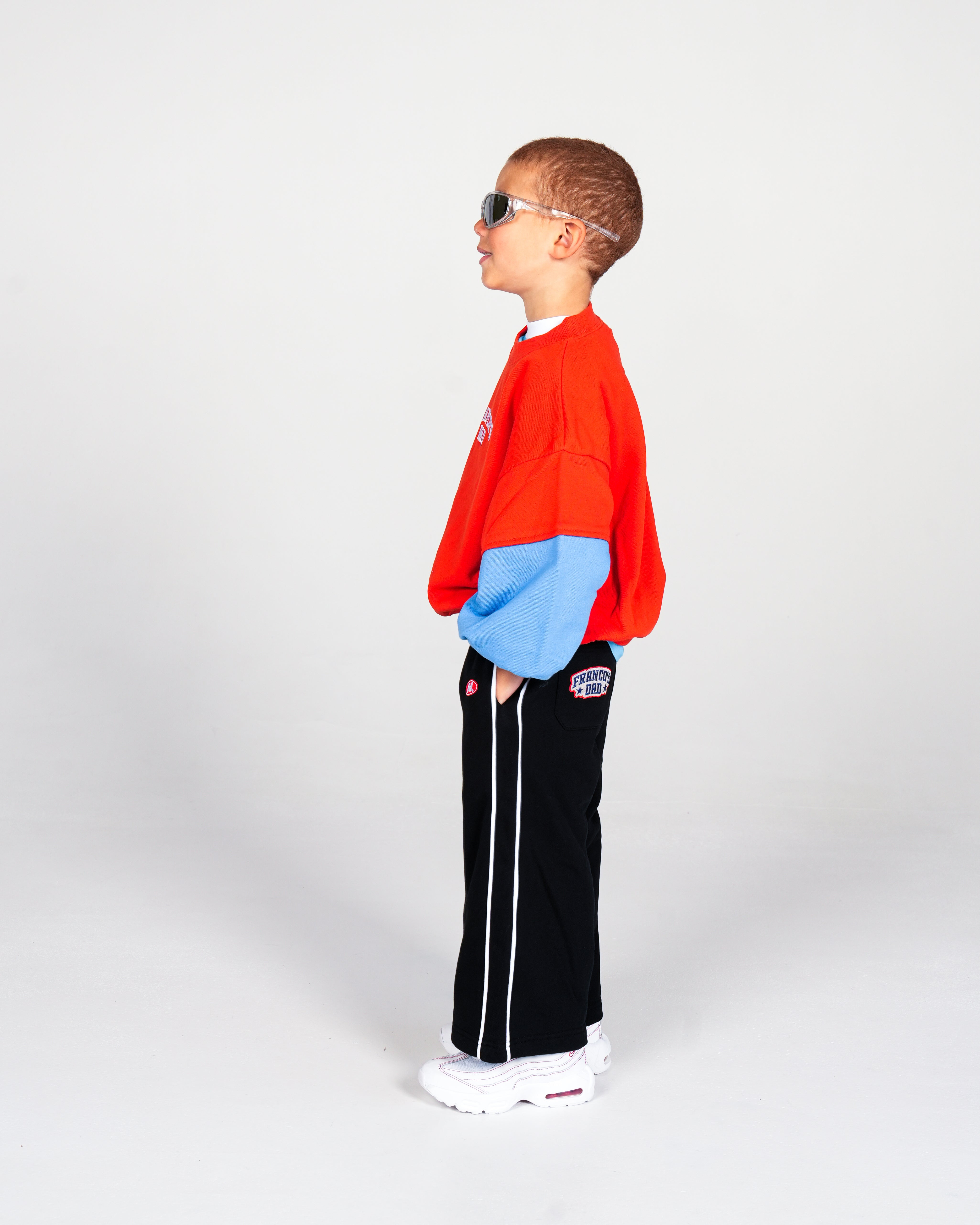 Essential track black